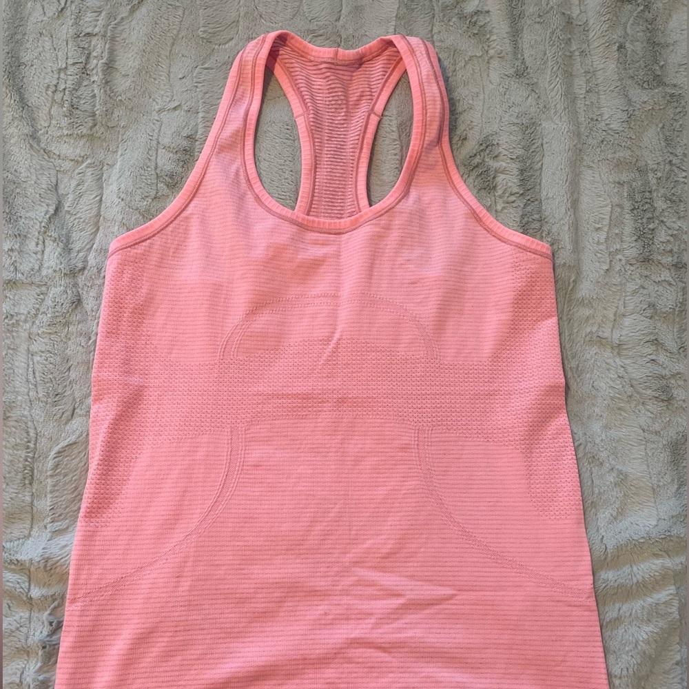 swifty tach lululemon size 4